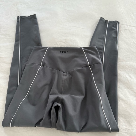 Abercrombie & Fitch YPB Curve Love Leggings - Picture 4 of 8